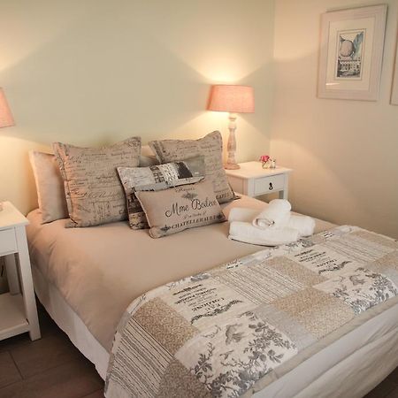 Olive Manor Guest House Newcastle Esterno foto