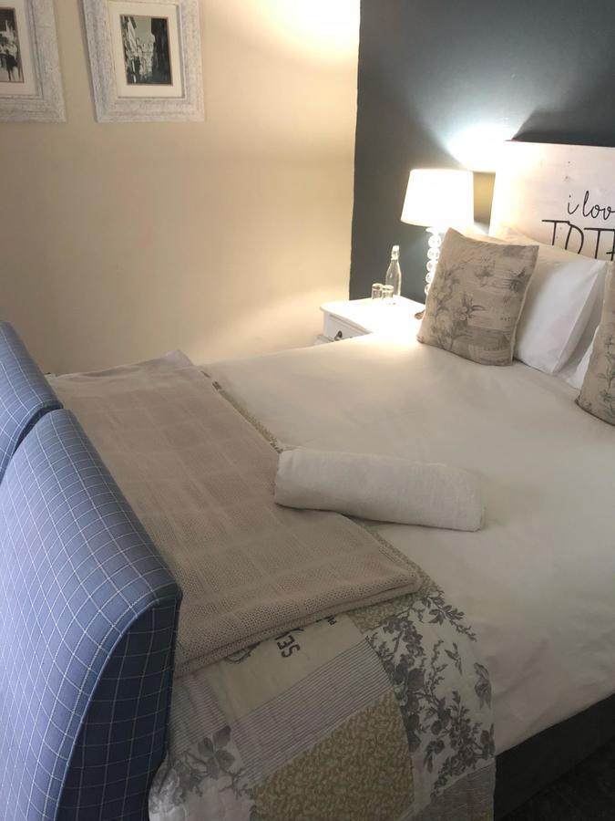 Olive Manor Guest House Newcastle Esterno foto